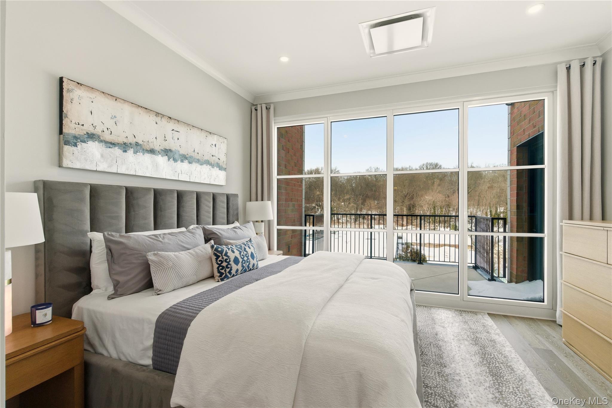 100 Garvies Point Road Unit: 1348