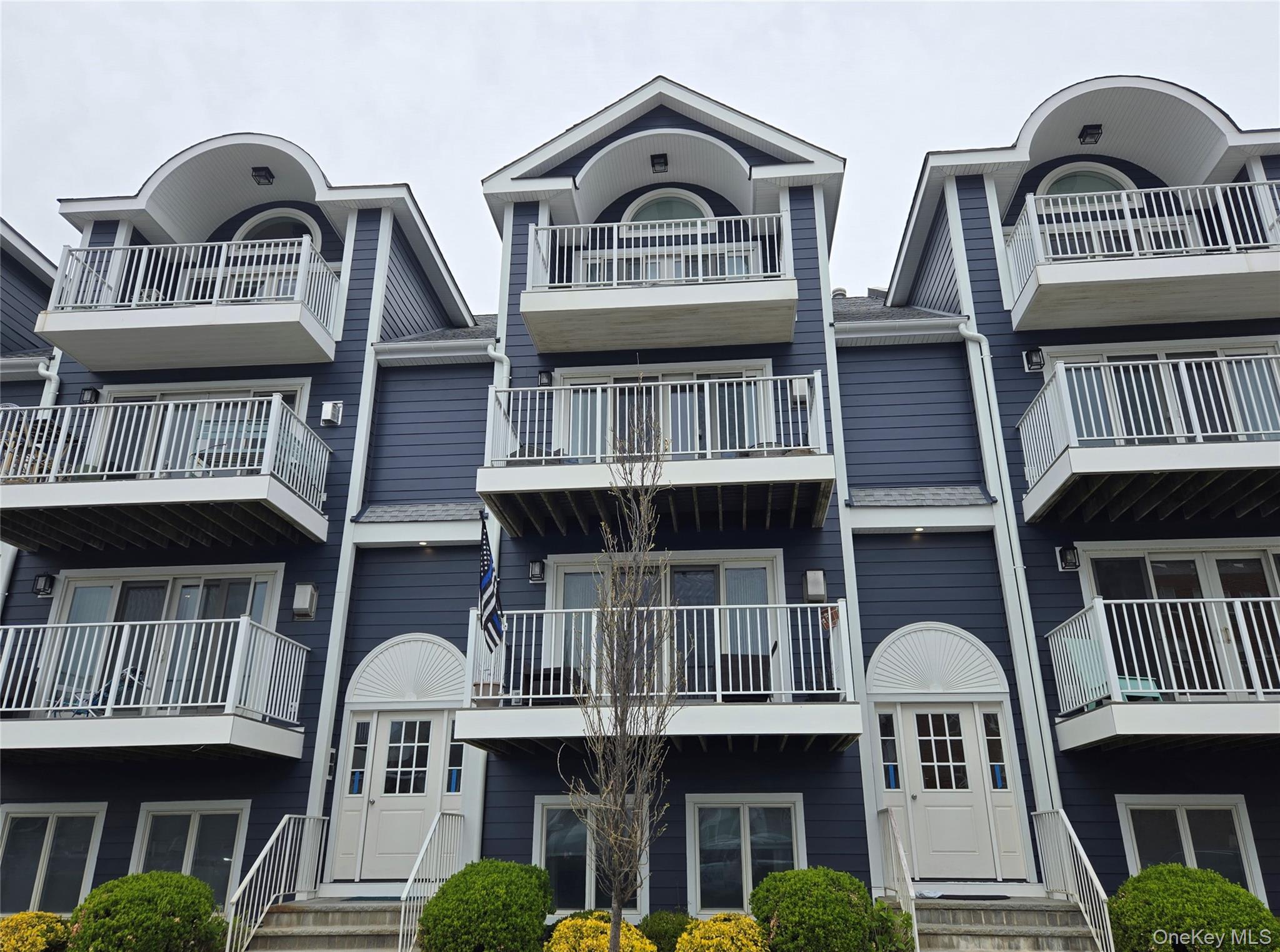 269 E Broadway Unit: 24