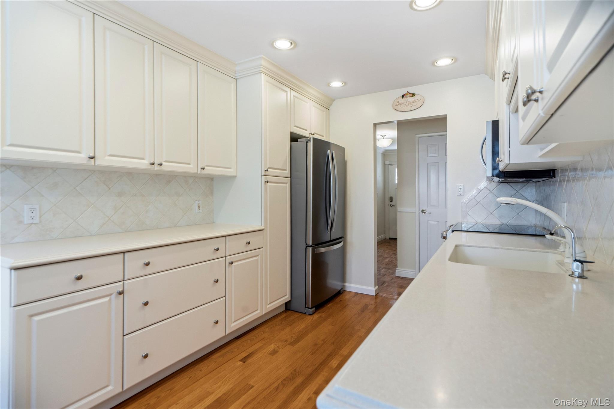 14 Harbor Lane