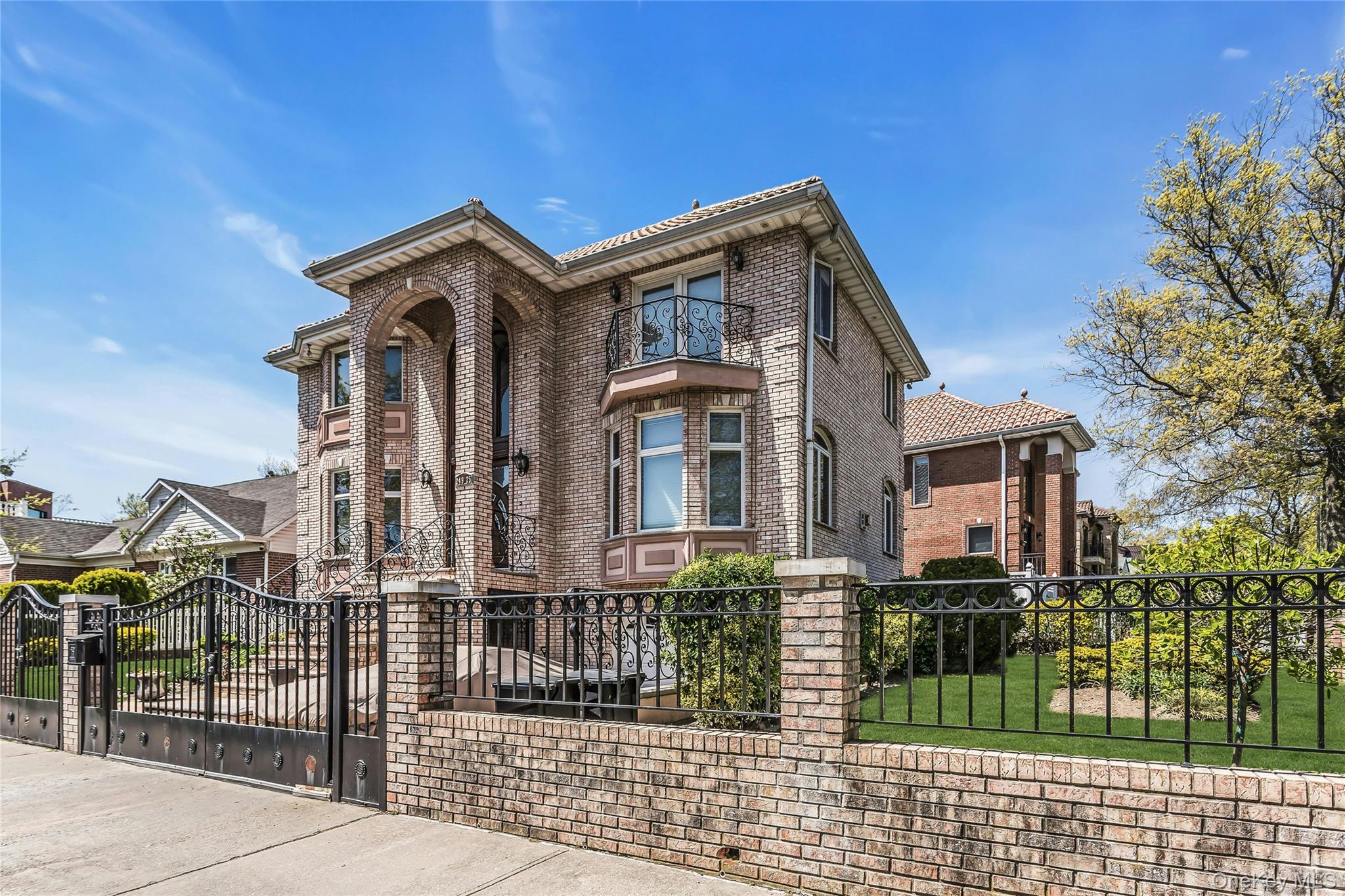 249-25 Cullman Avenue