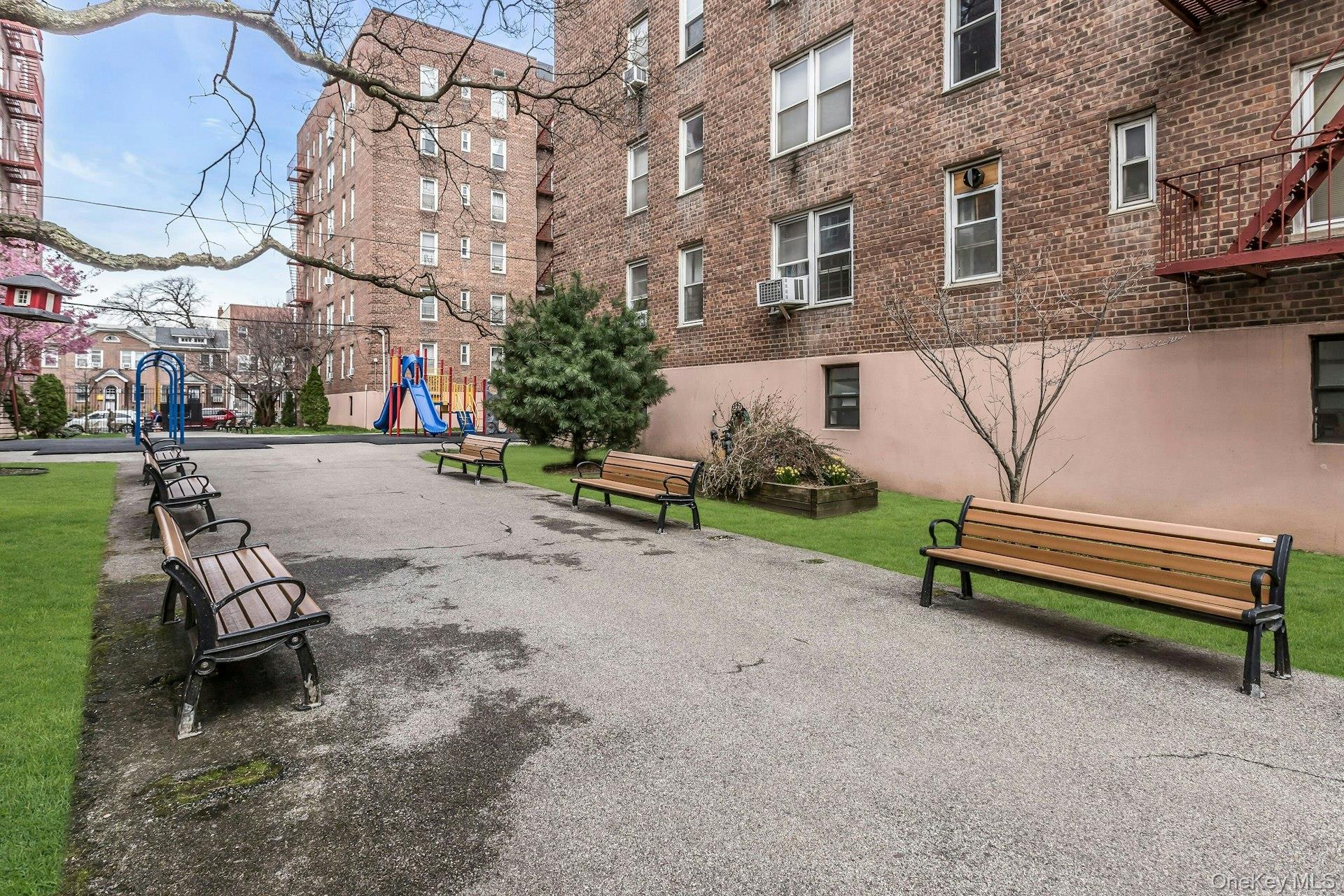 33-25 90th Street Unit: 6C