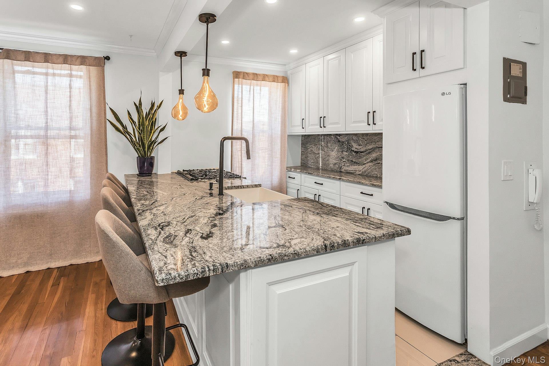 33-25 90th Street Unit: 6C