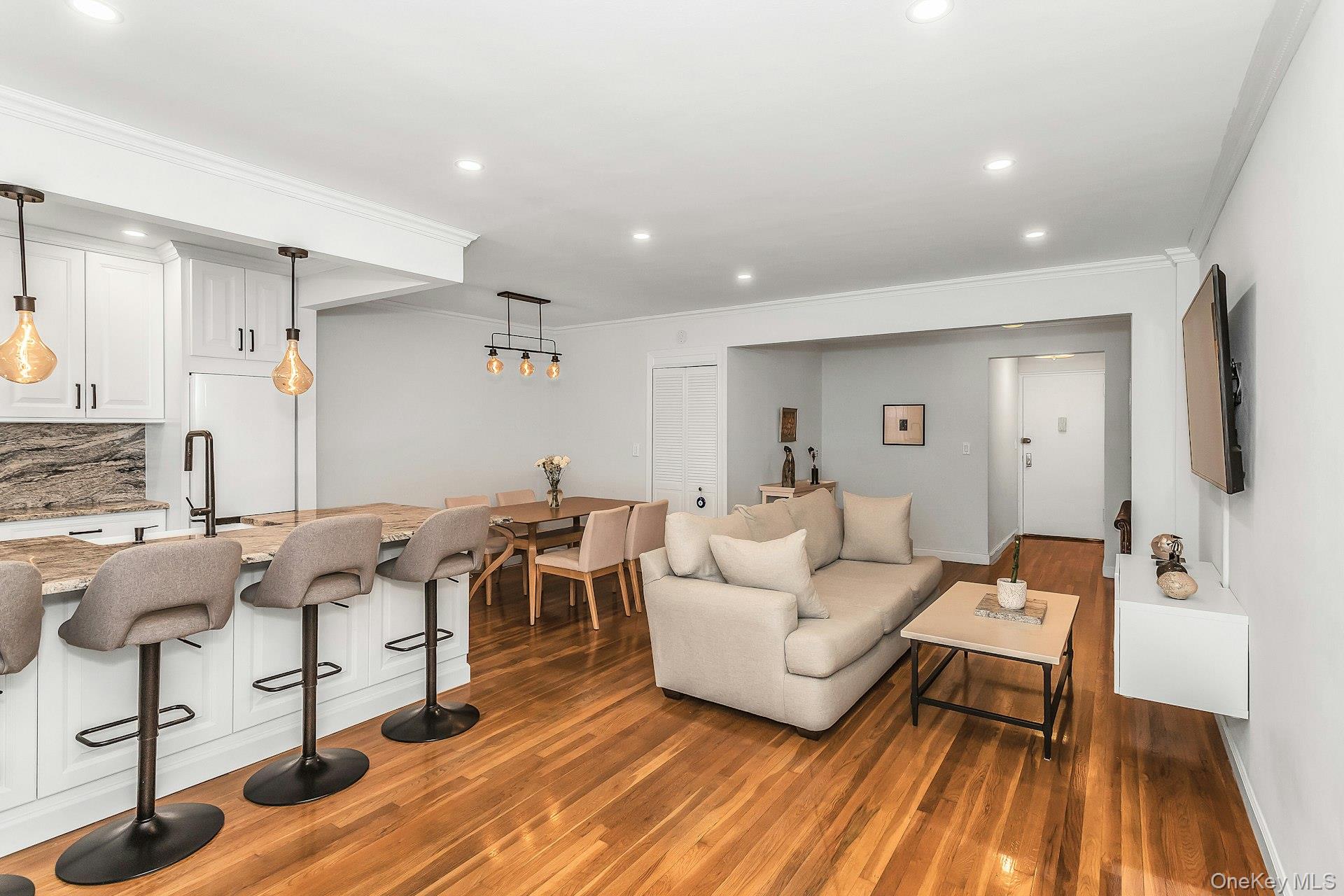 33-25 90th Street Unit: 6C