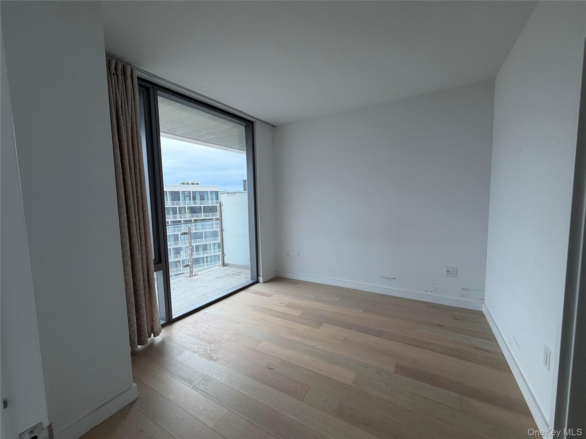131-01 40th Road Unit: PH2P