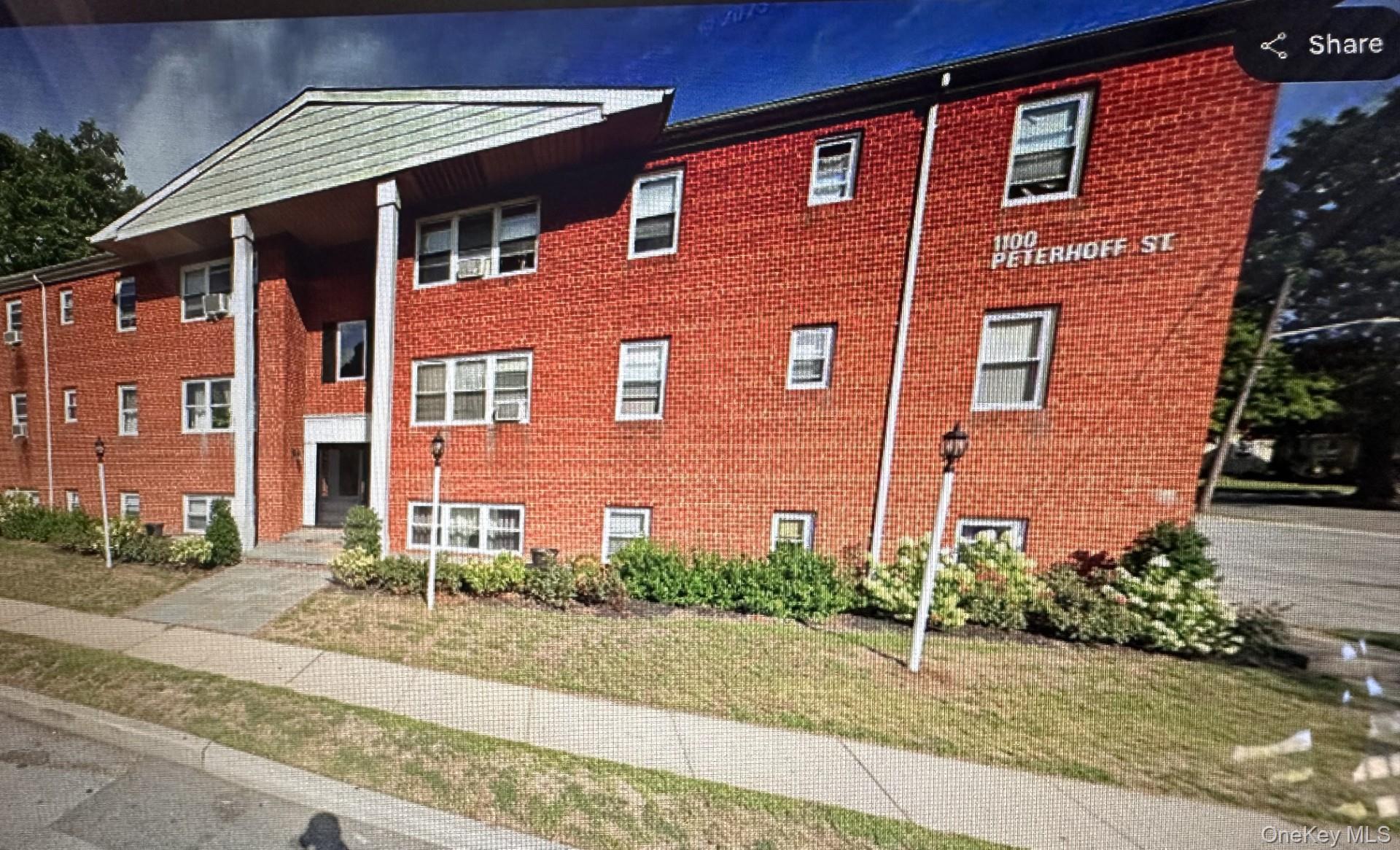 1100 Peterhoff Street Unit: A11