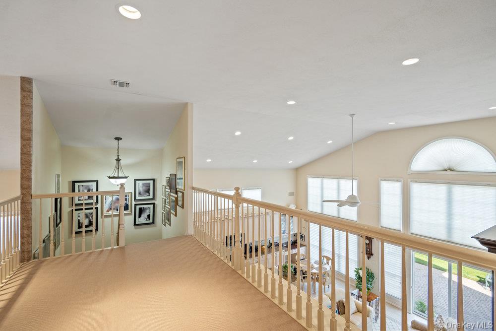 11 Bayview Drive