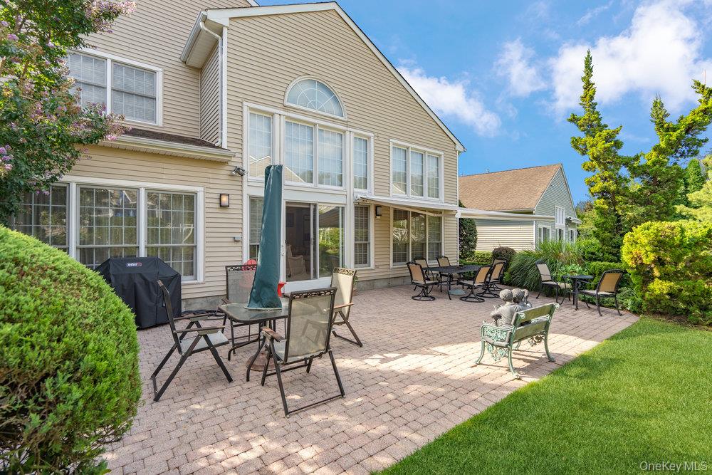 11 Bayview Drive
