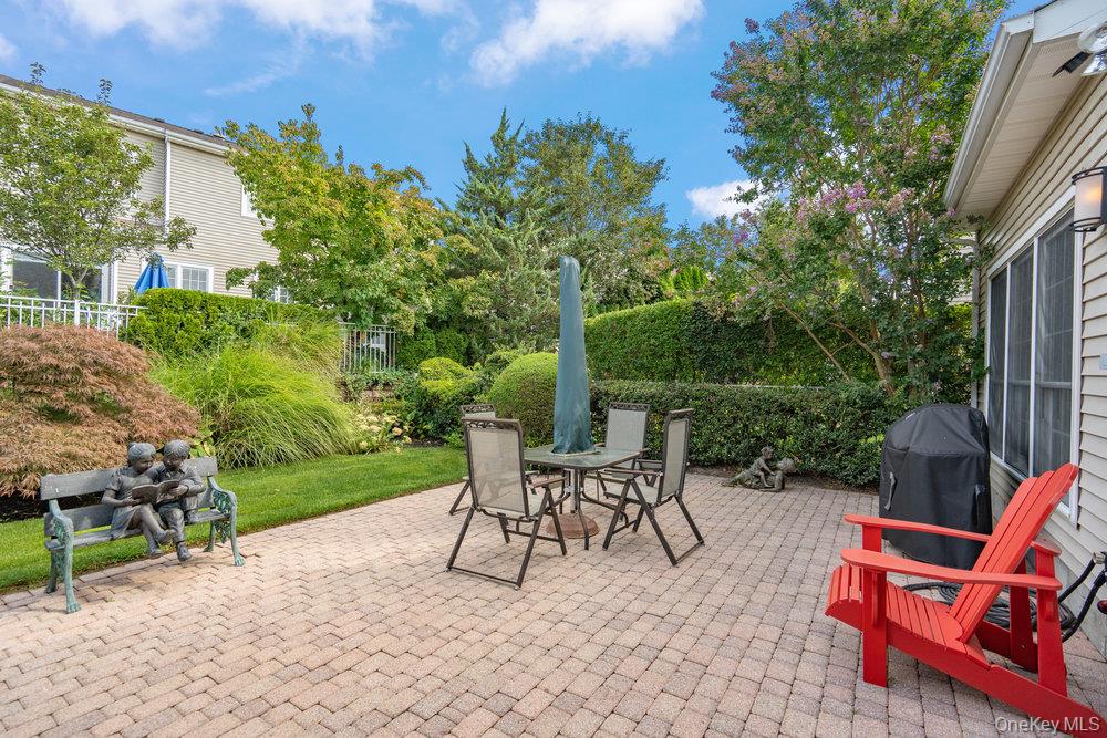 11 Bayview Drive