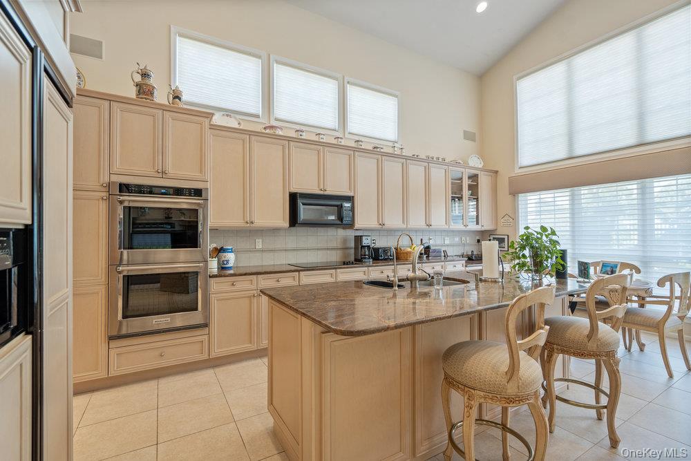 11 Bayview Drive
