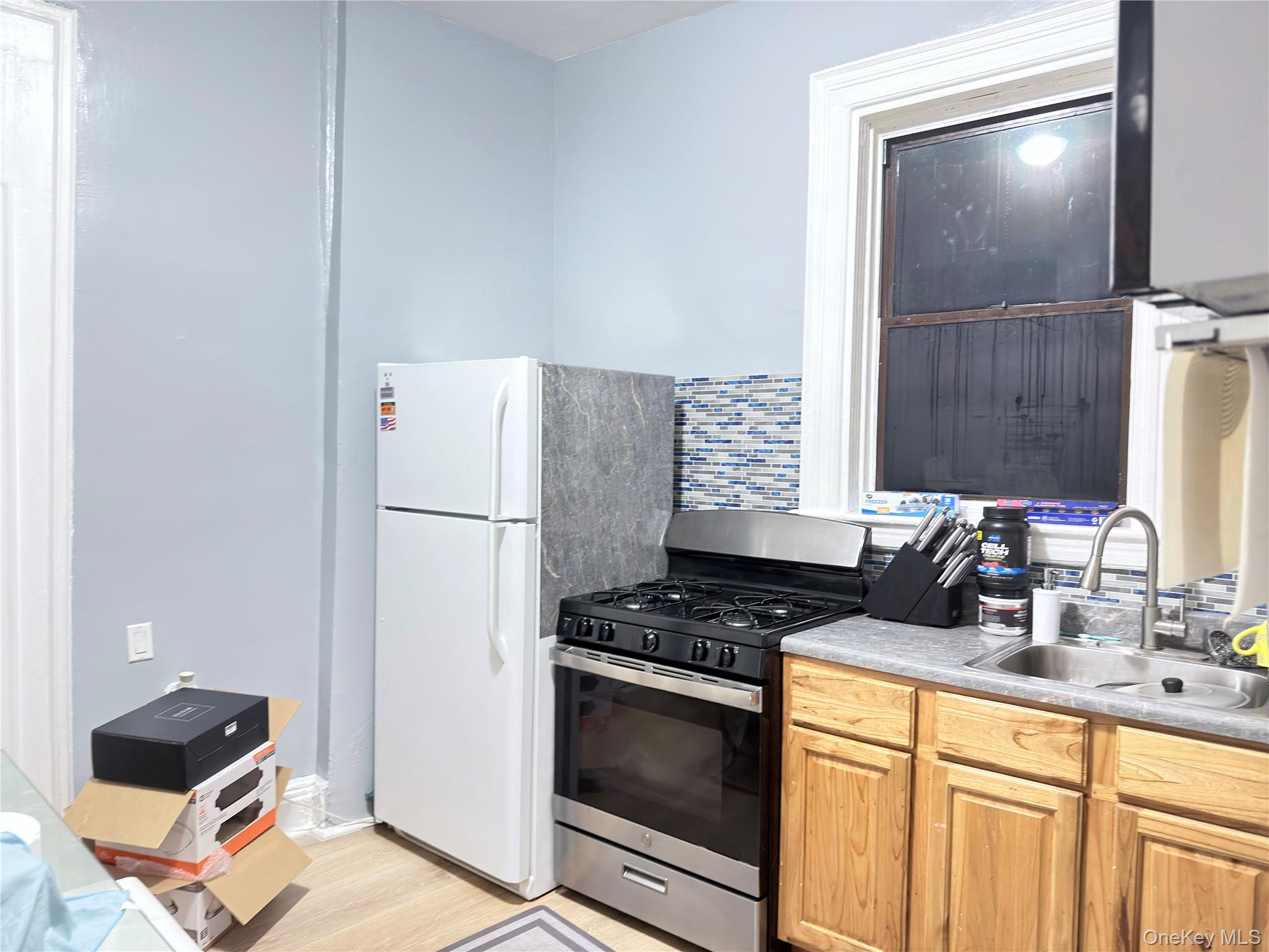 482 Ridgewood Ave
