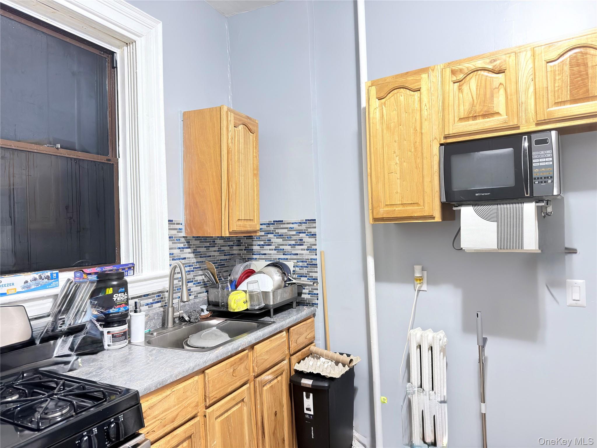 482 Ridgewood Ave