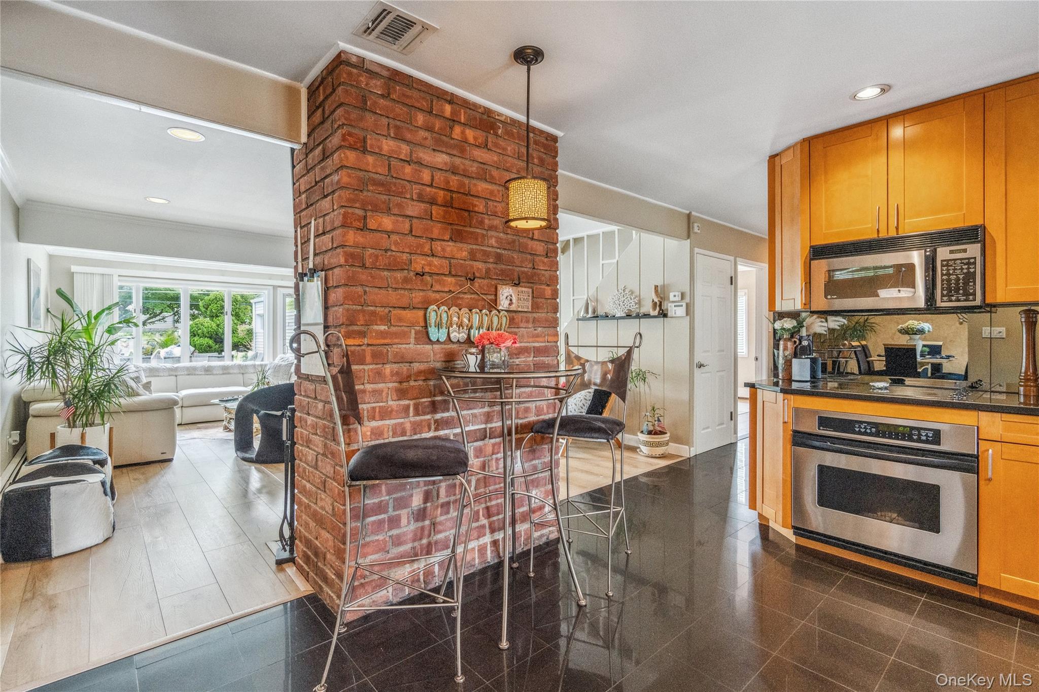 55 Duckpond Drive N