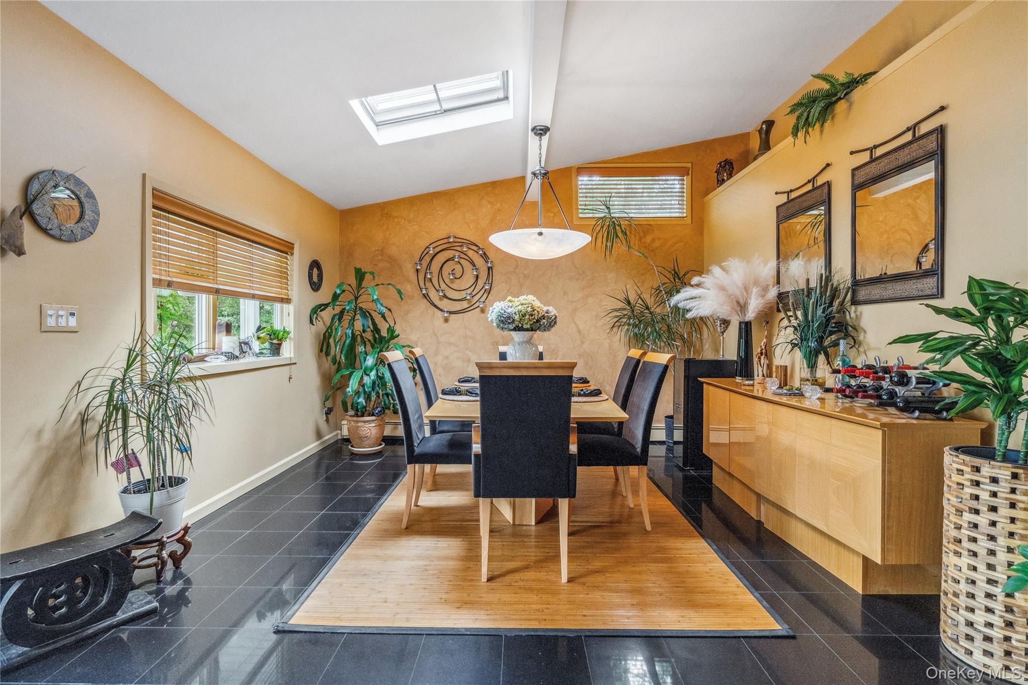 55 Duckpond Drive N