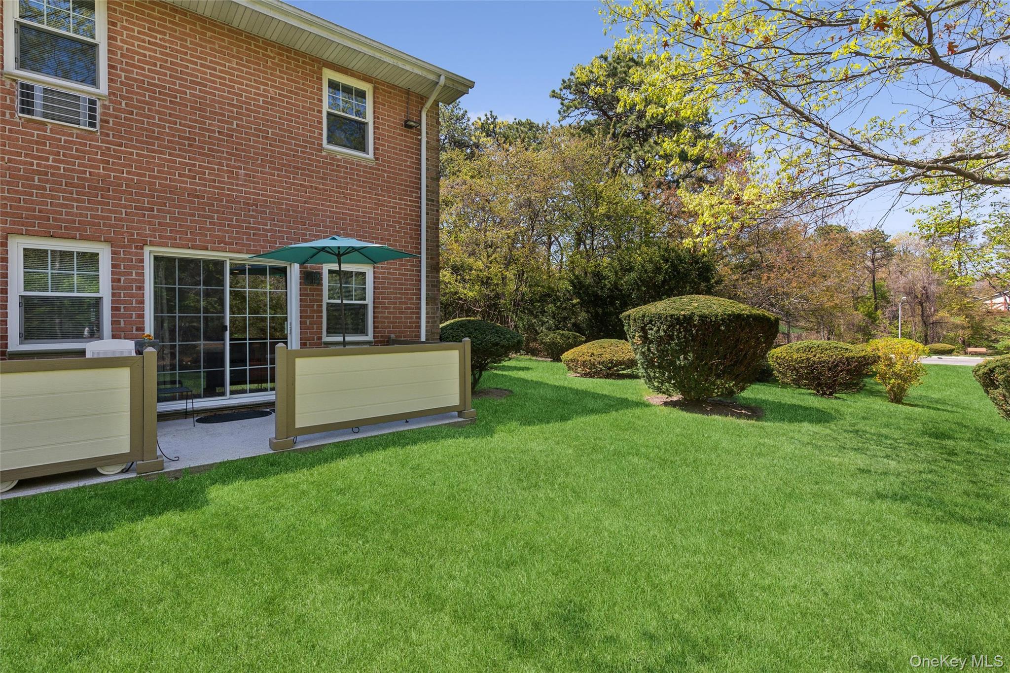 18 Glen Hollow Drive Unit: F1
