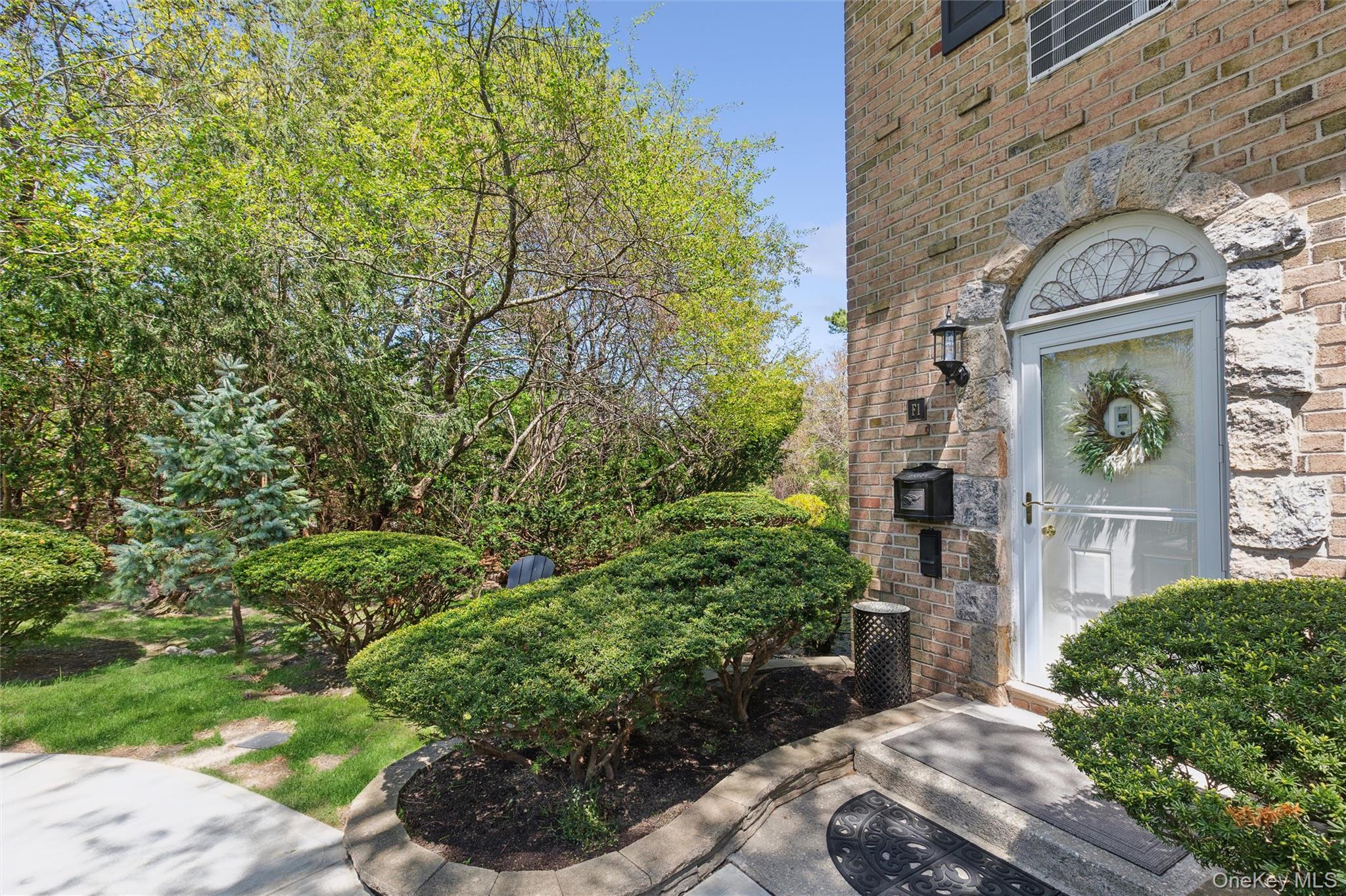 18 Glen Hollow Drive Unit: F1