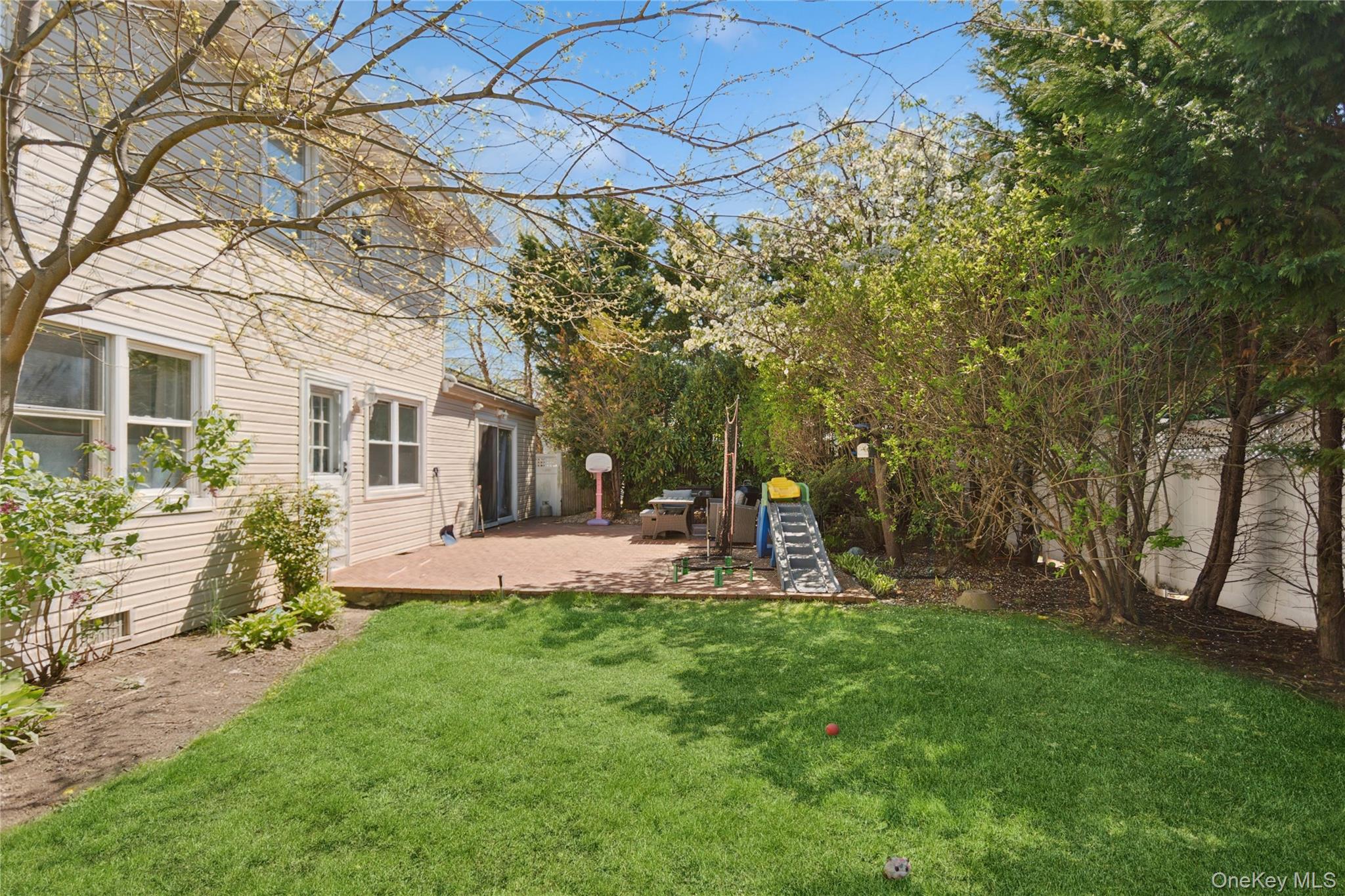 112 Ivy Lane