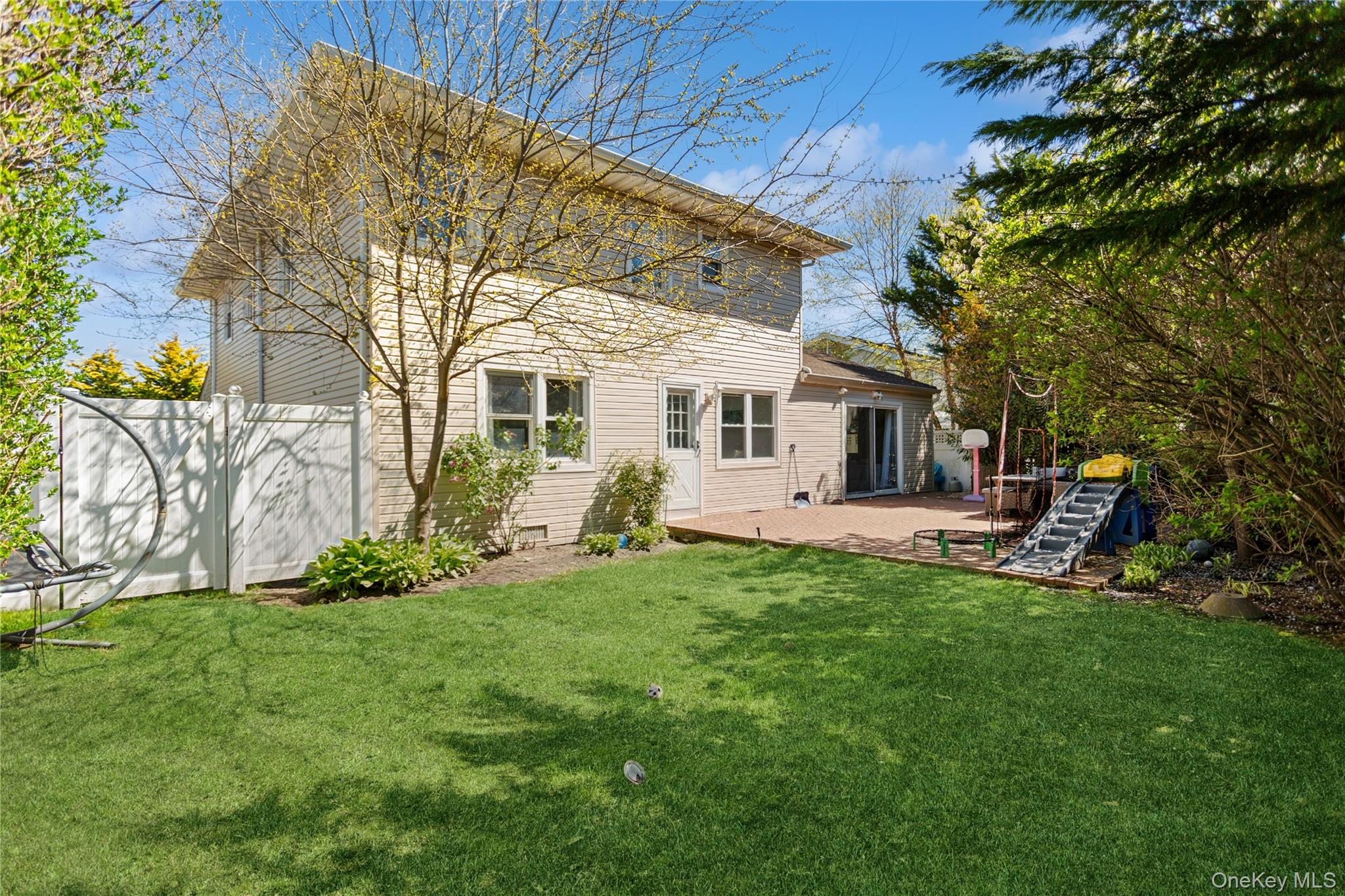112 Ivy Lane