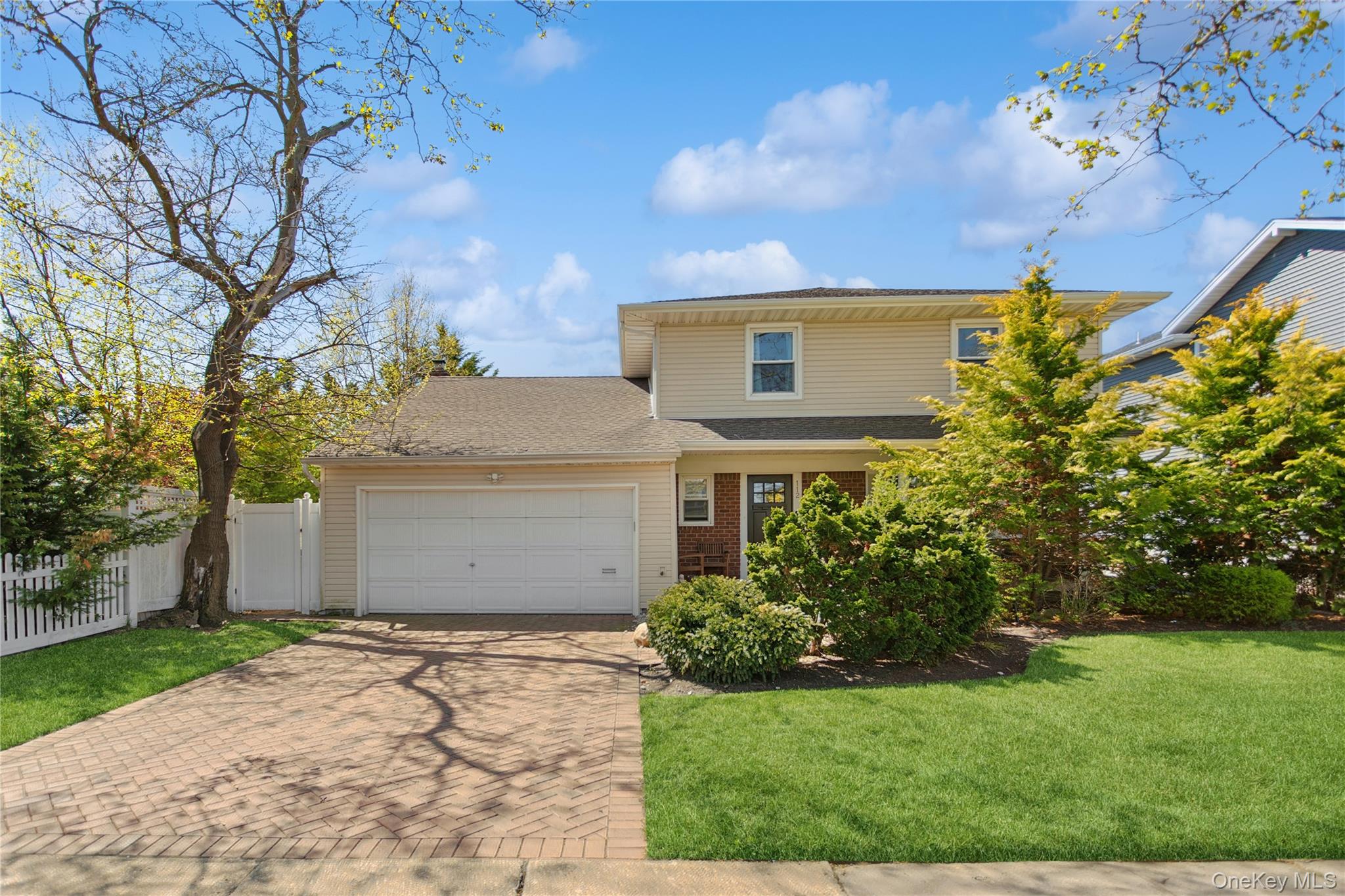 112 Ivy Lane