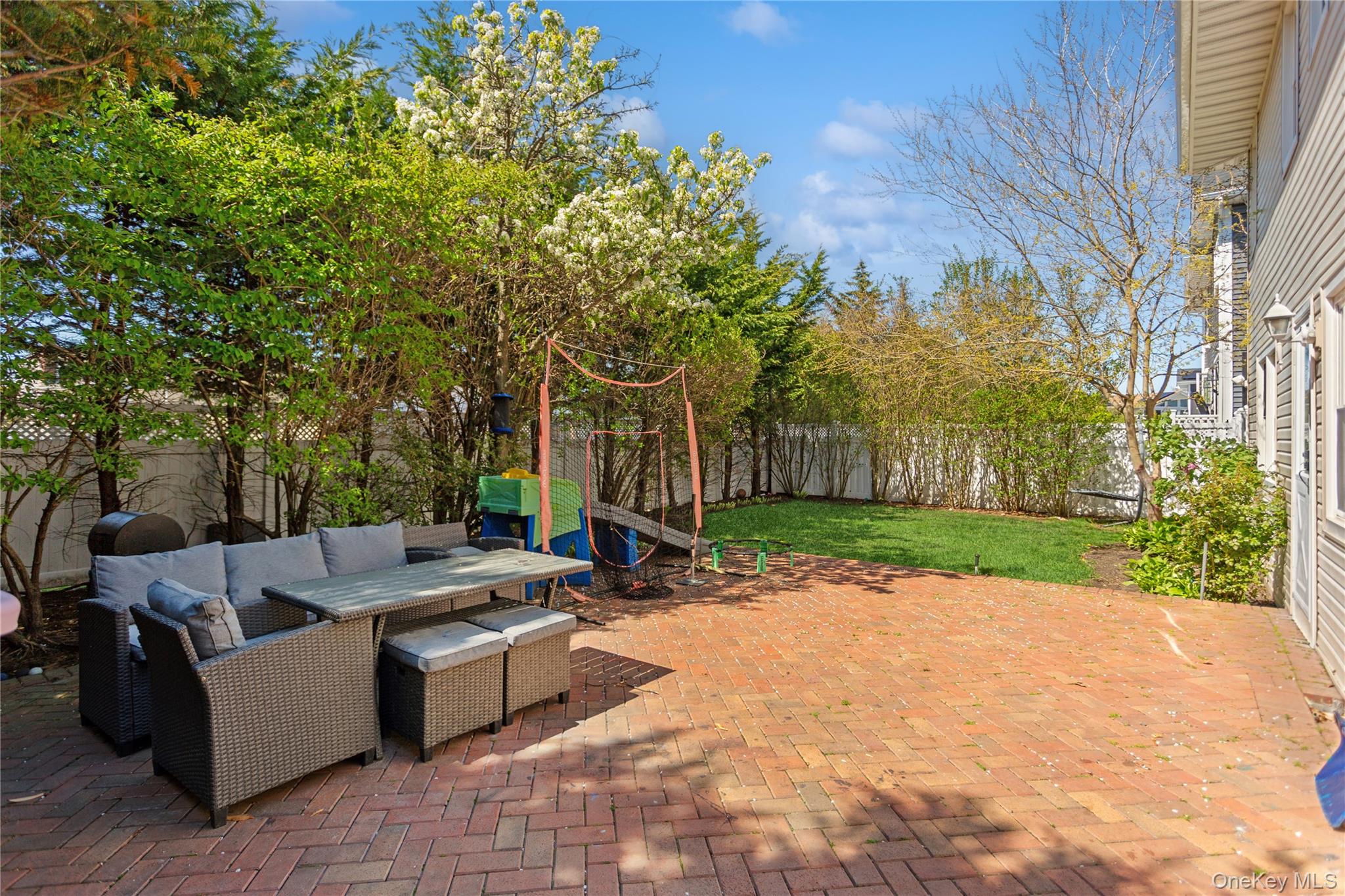 112 Ivy Lane