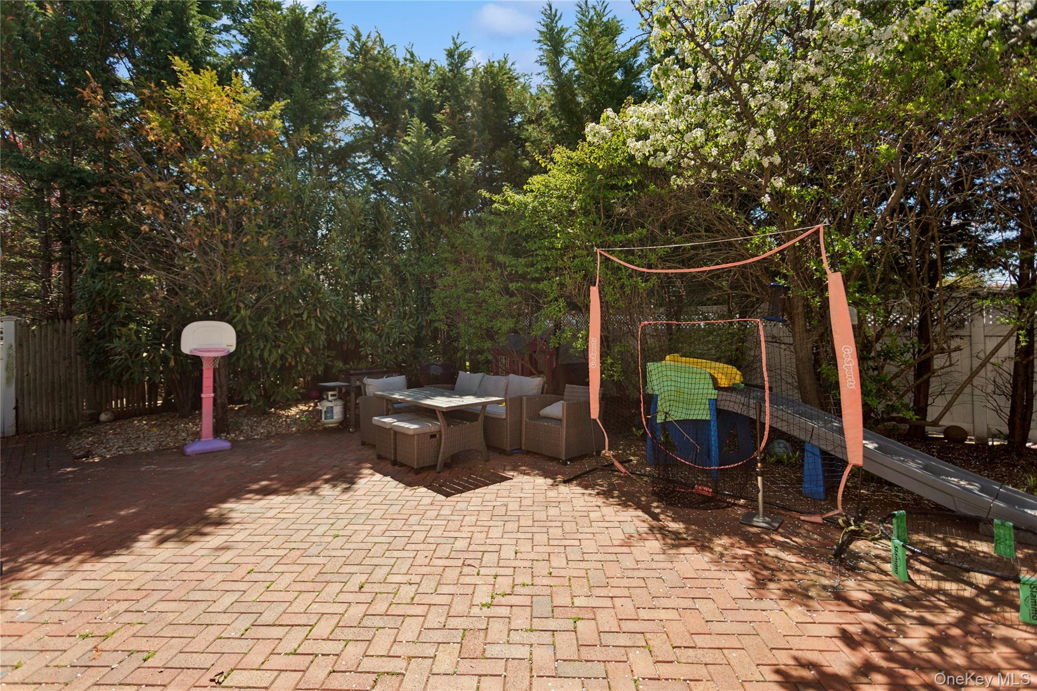 112 Ivy Lane