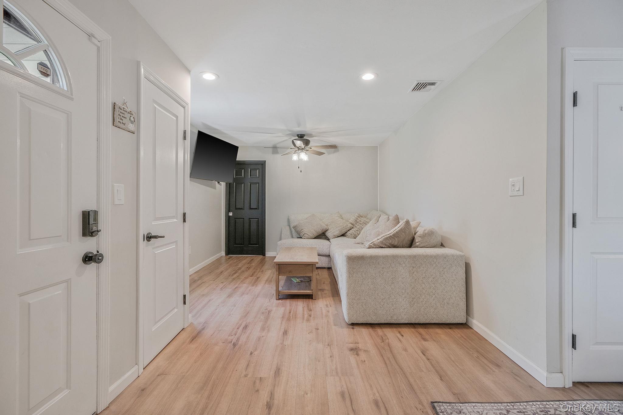 5 Oakwood Avenue