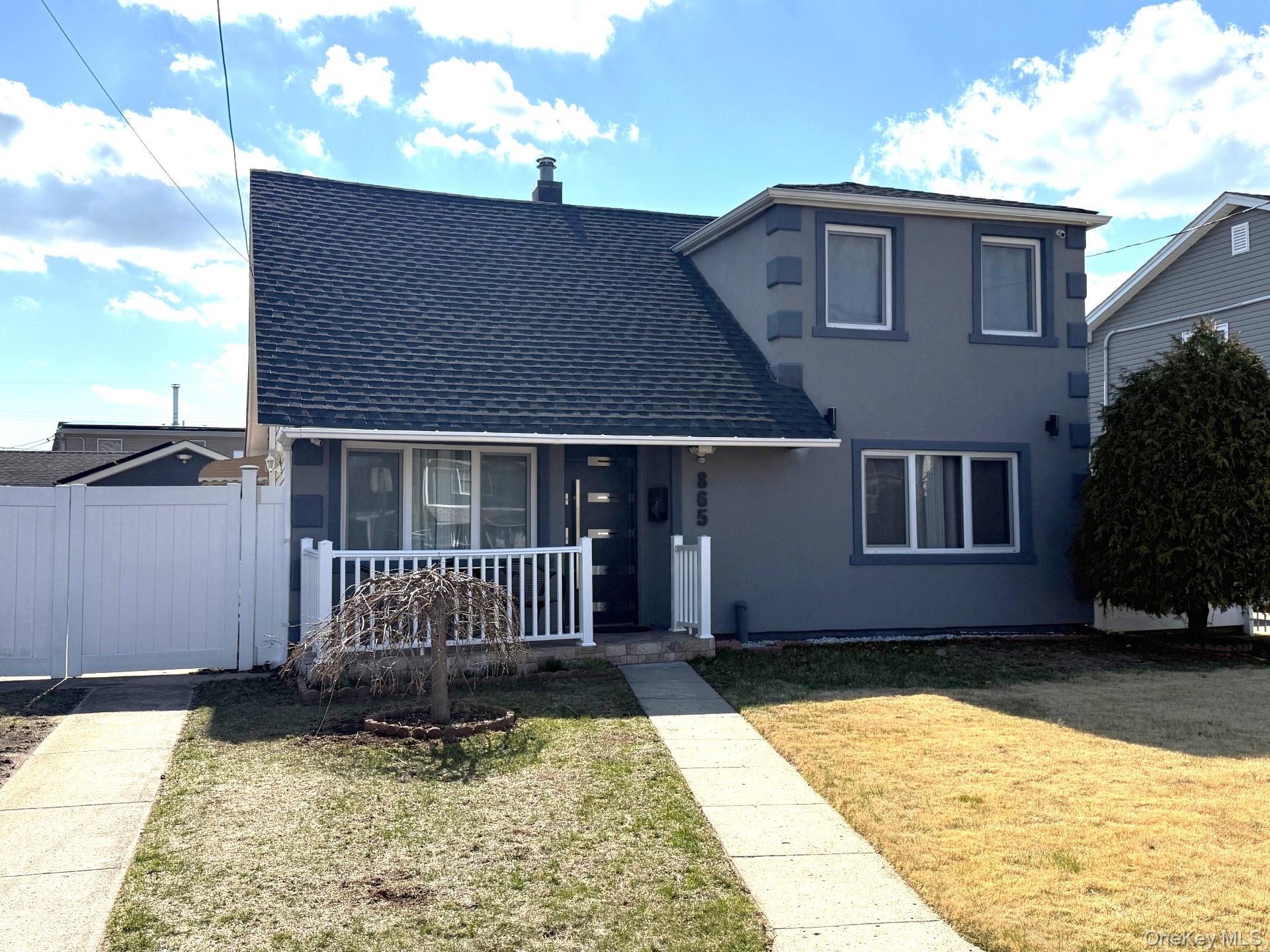 865 Grand Boulevard