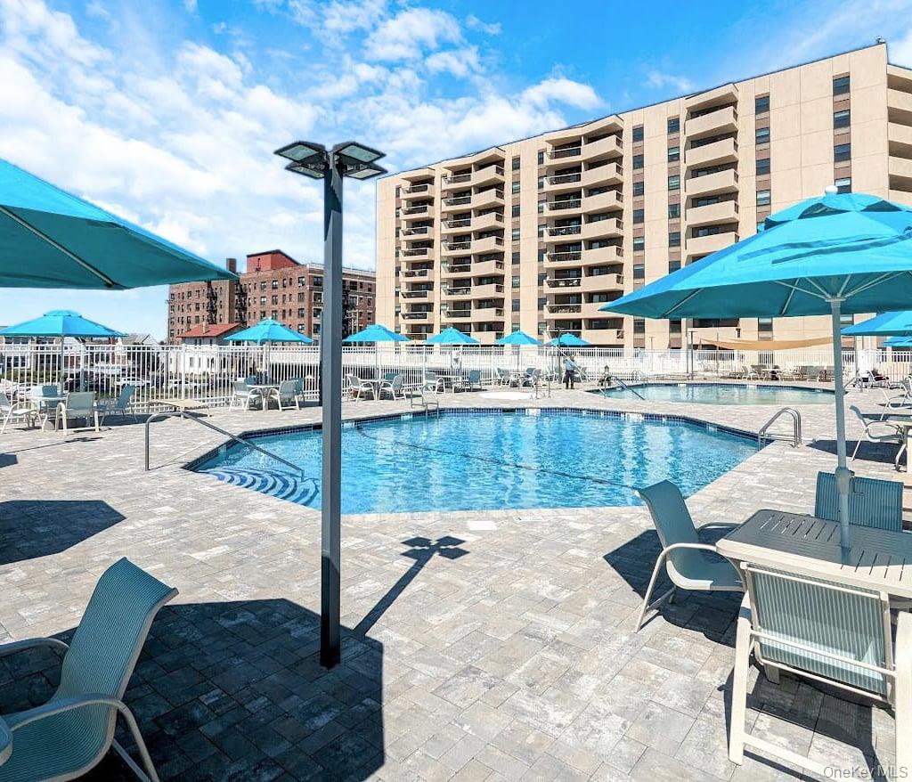 360 Shore Road Unit: 2C