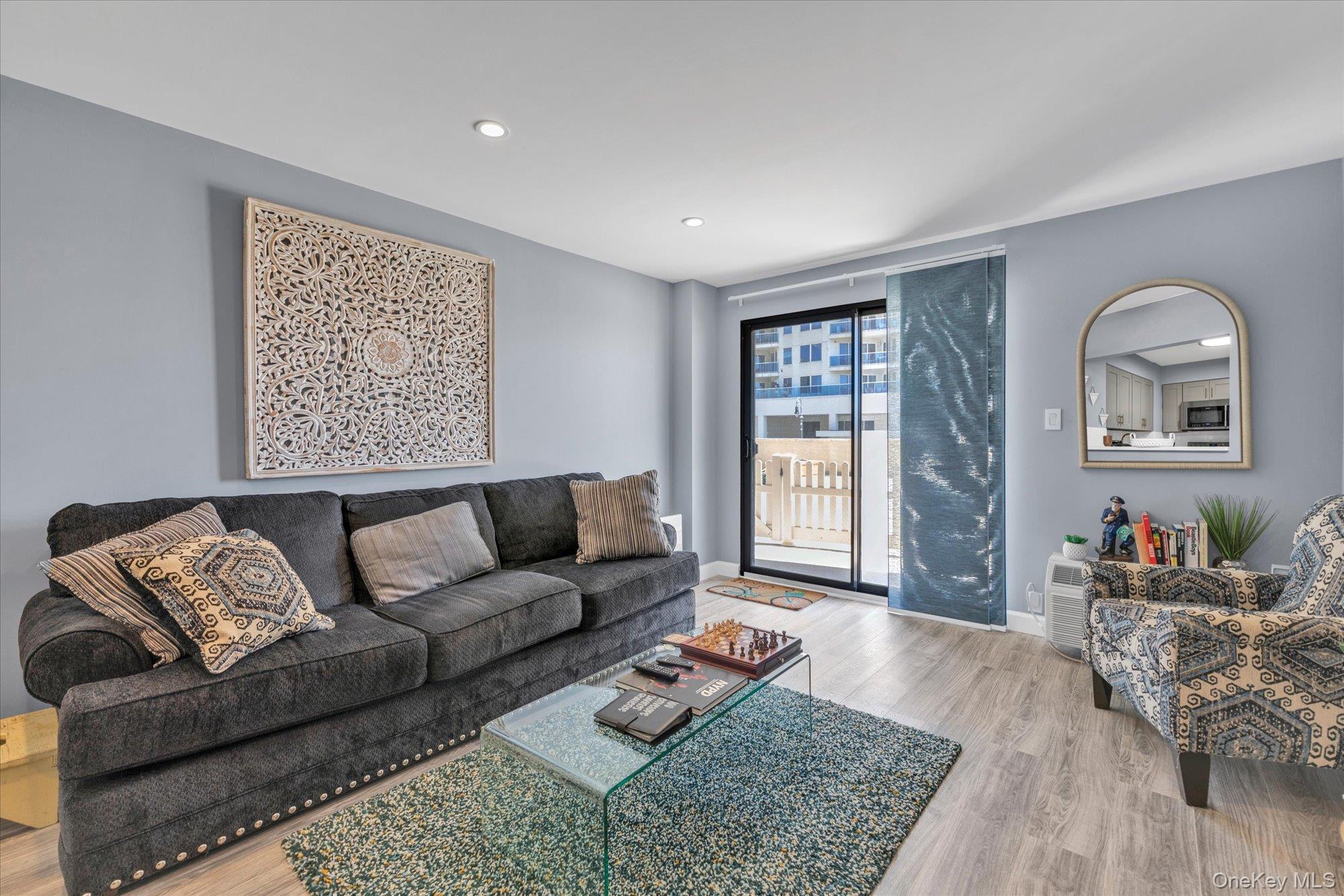 360 Shore Road Unit: 2C