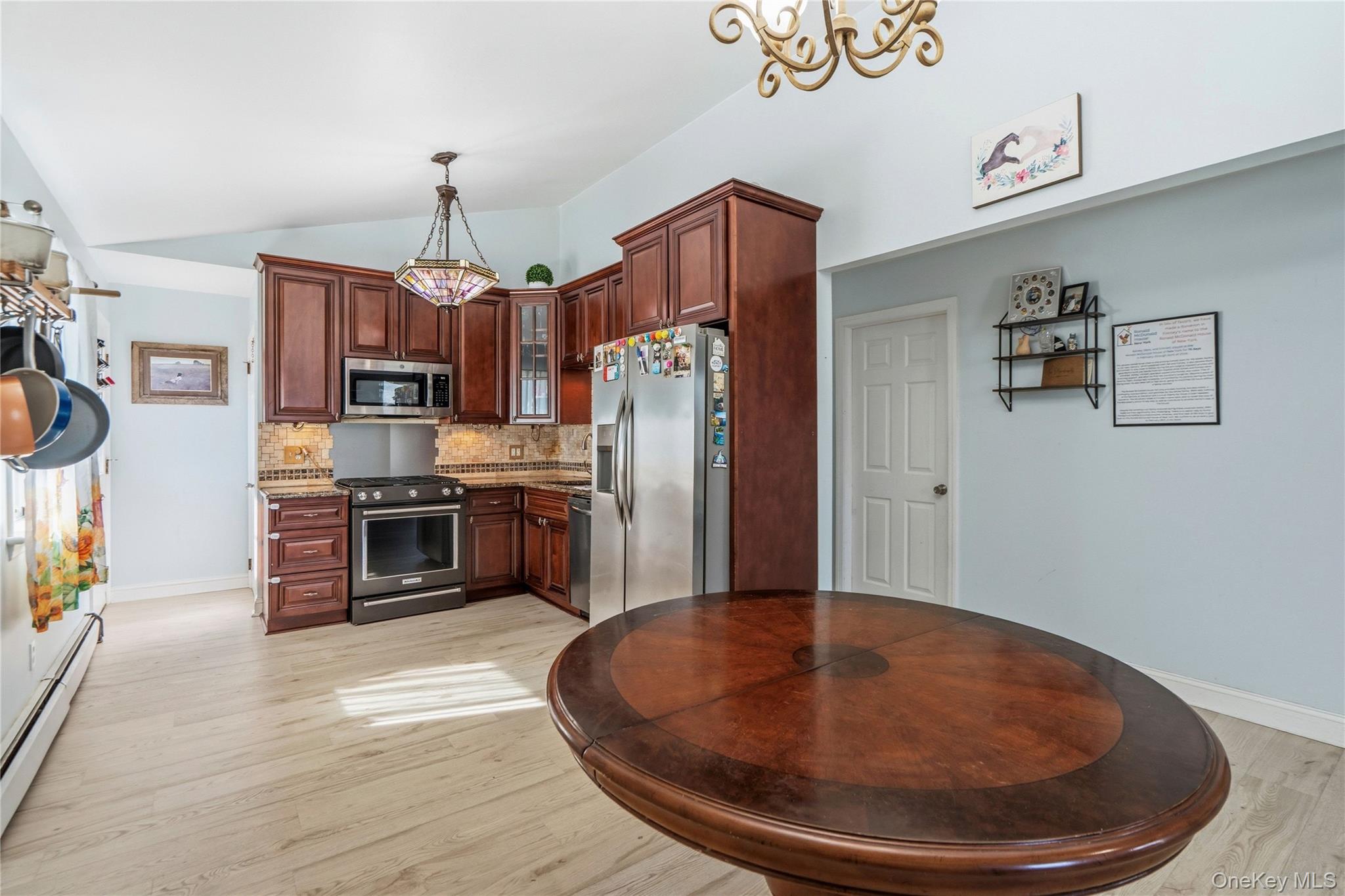 82 Robinwood Drive