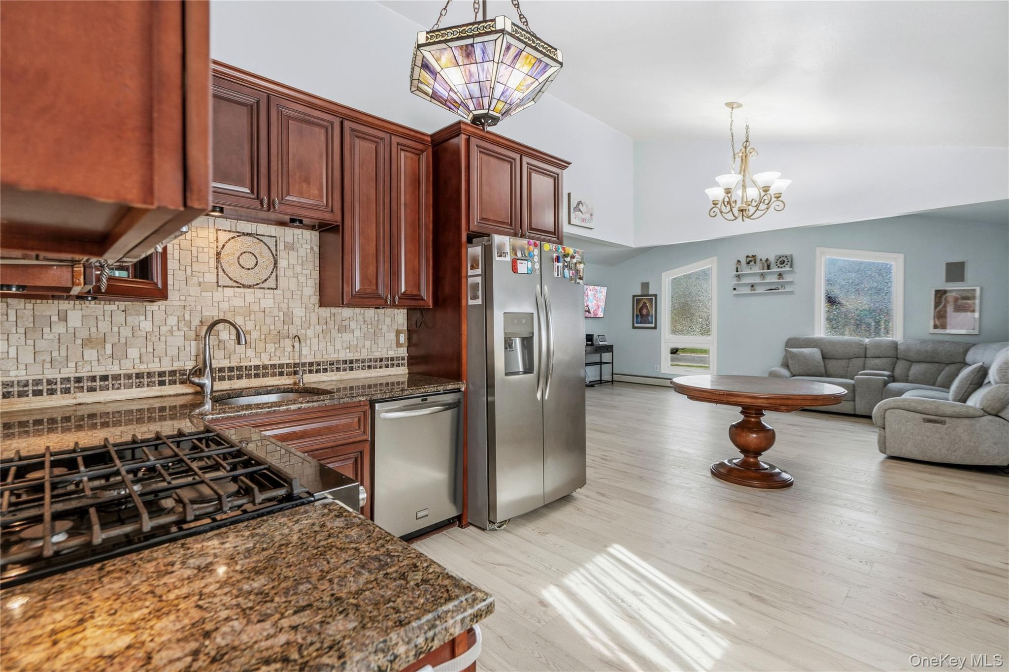 82 Robinwood Drive