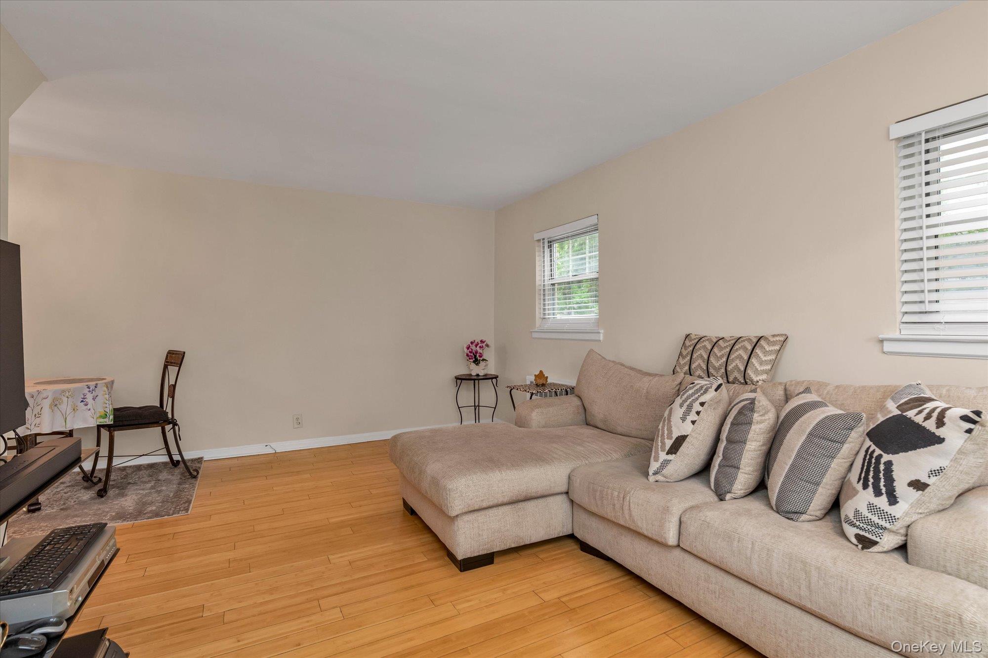 396 Merrick Road Unit: 1A