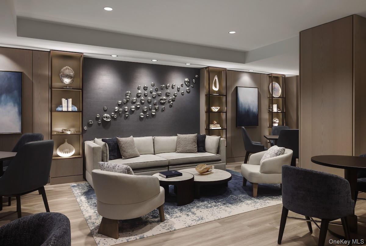 100 Boardwalk Unit: 906 A