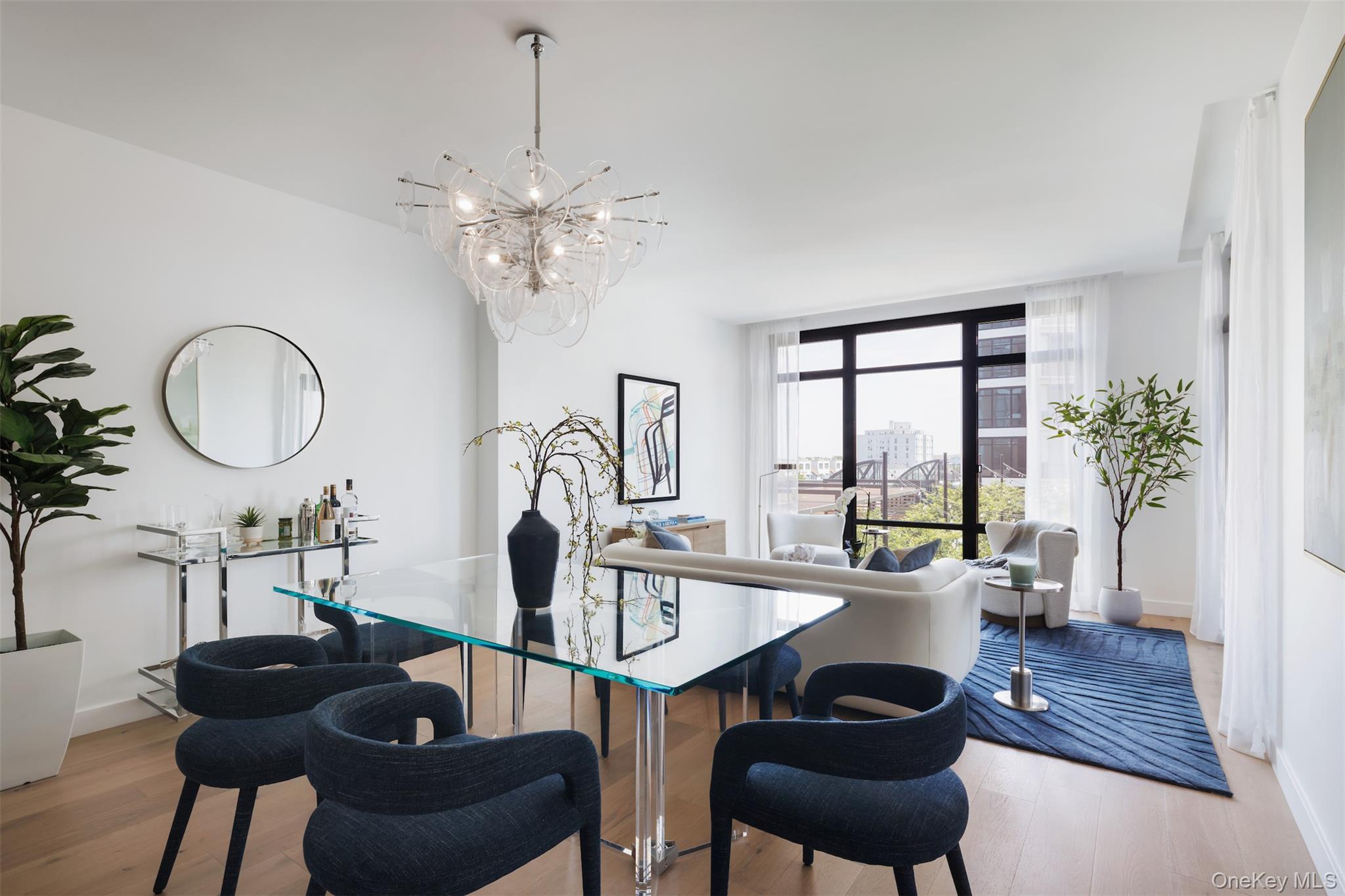 100 Boardwalk Unit: 906 A