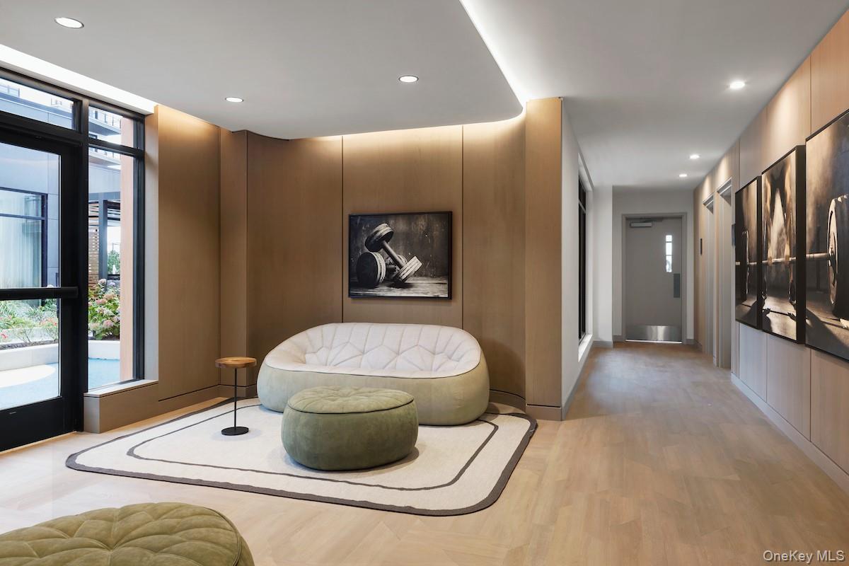 100 Boardwalk Unit: 906 A