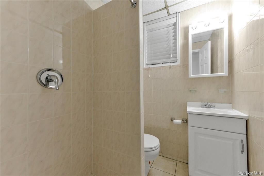 141-05 Northern Boulevard Unit: C1-D1