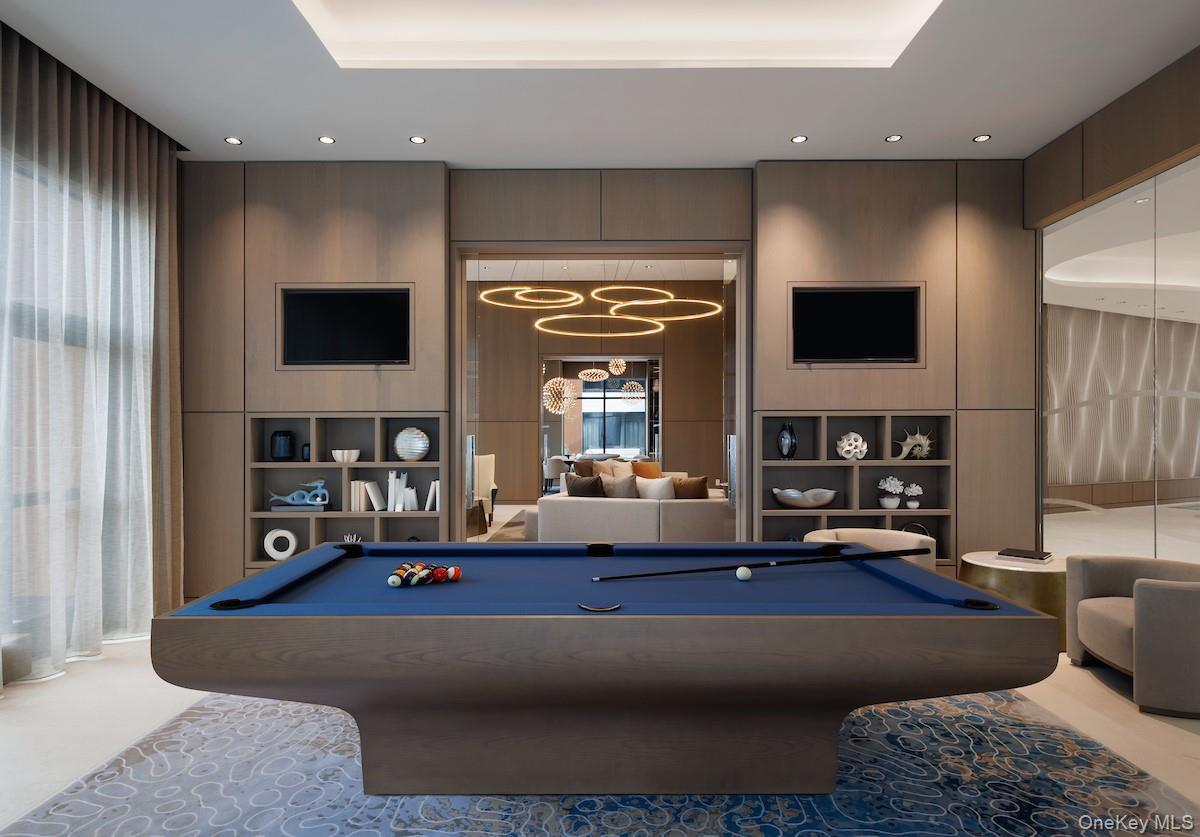 140 Boardwalk Unit: L8 B
