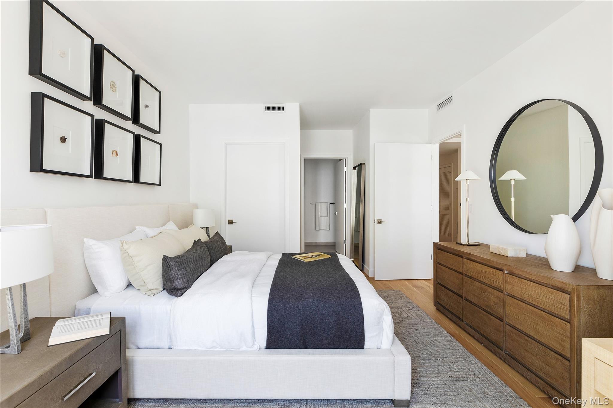 140 Boardwalk Unit: L8 B