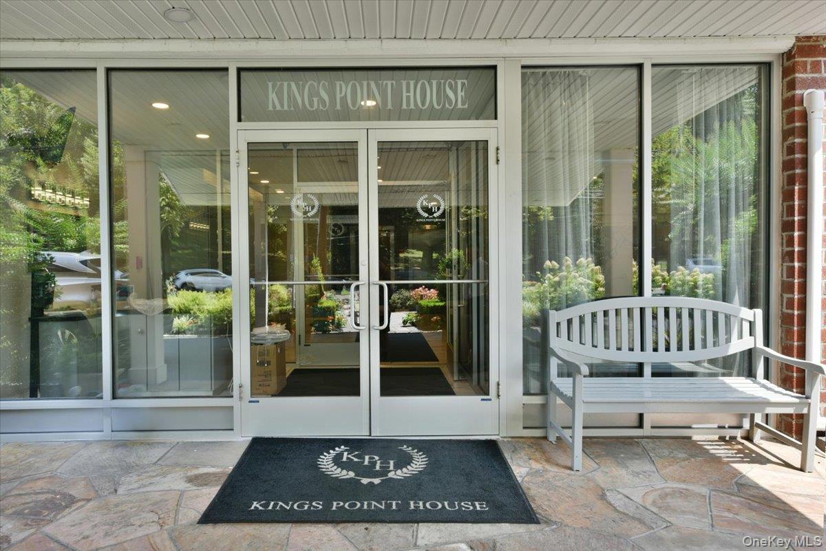 320 E Shore Road Unit: 2-A