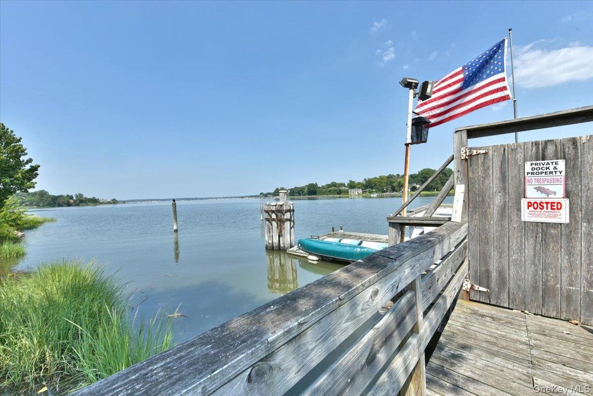 320 E Shore Road Unit: 2-A