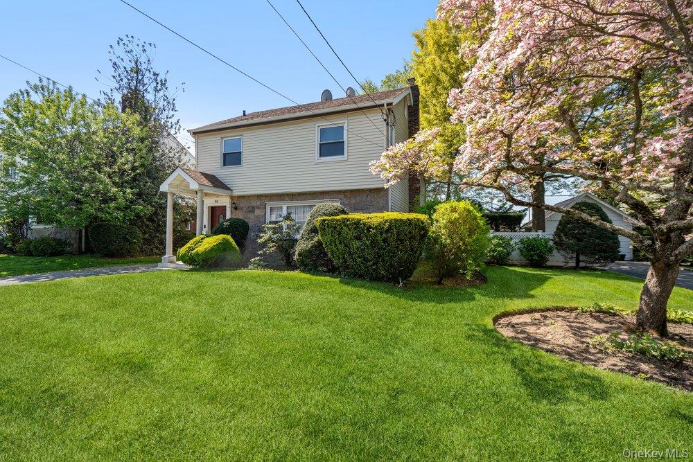 99 Norwood Avenue