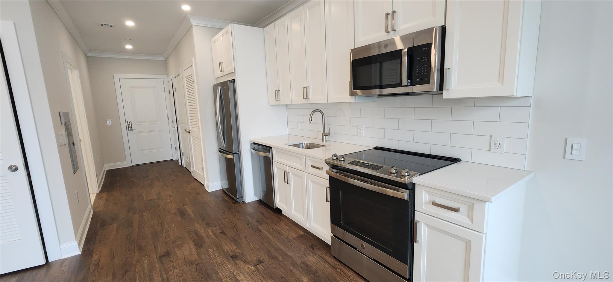 5 Freer Street Unit: 411