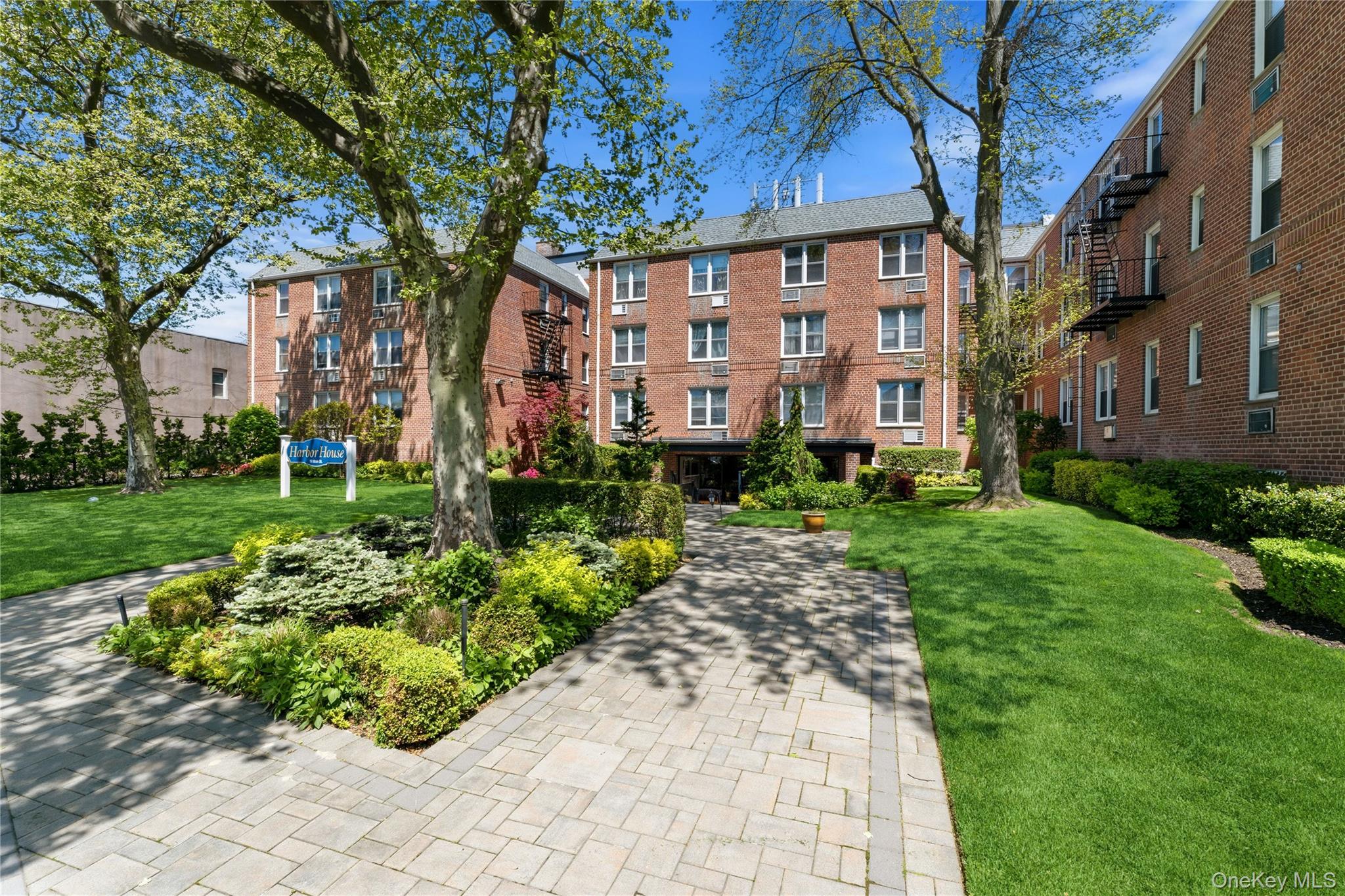 16 Main Street Unit: 2K