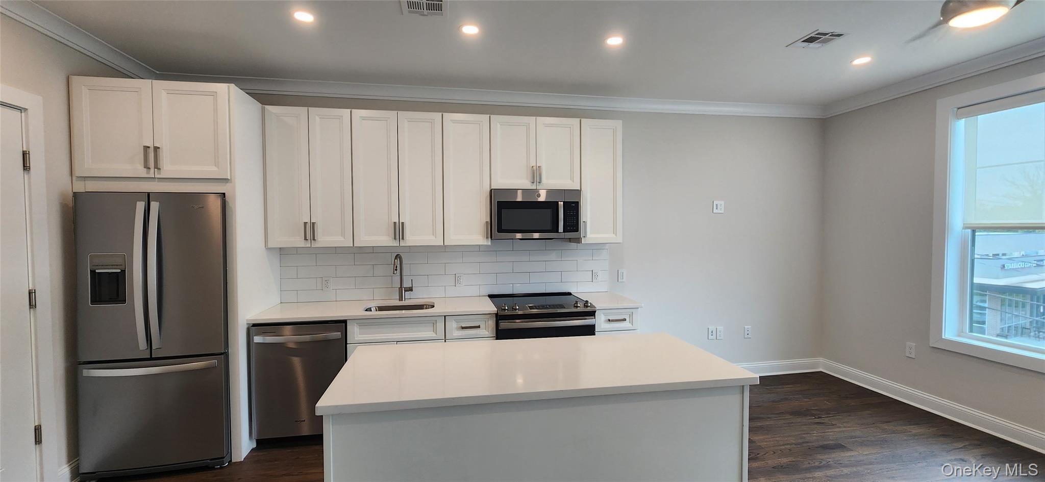 5 Freer Street Unit: 306