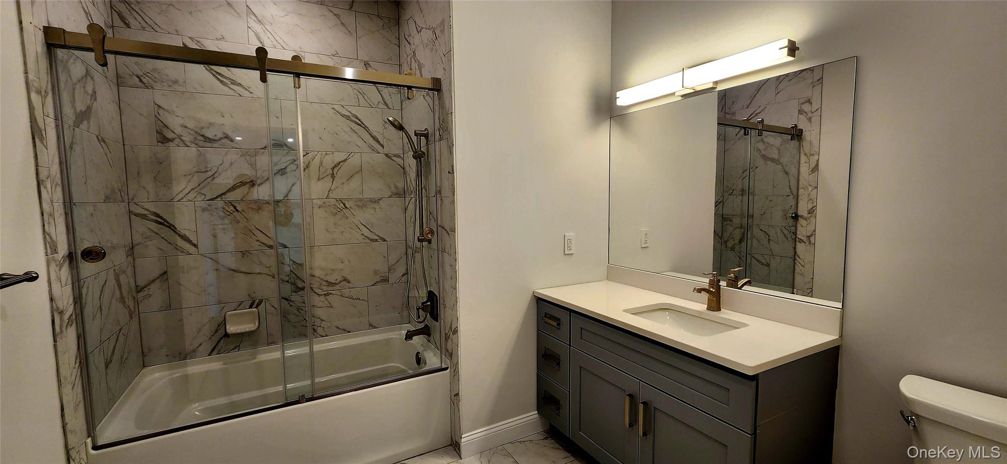 5 Freer Street Unit: 306