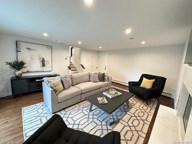 8 White Oak Drive