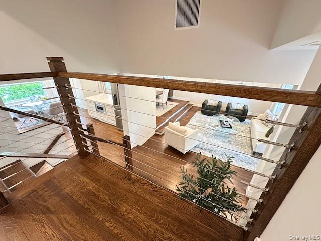 8 White Oak Drive
