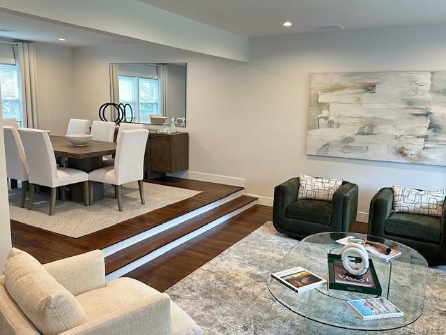 8 White Oak Drive