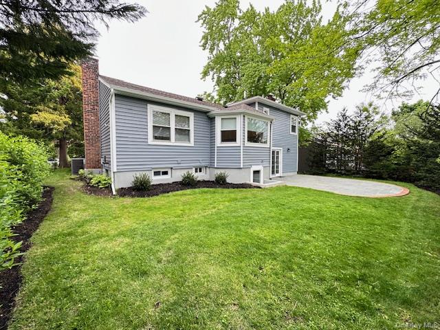 8 White Oak Drive