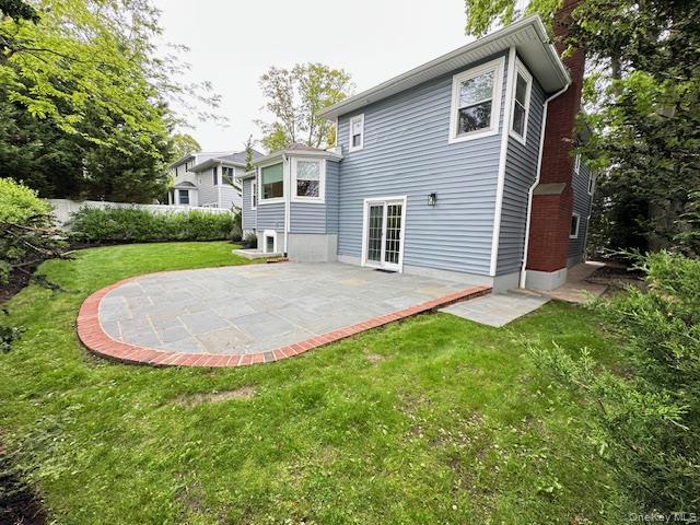 8 White Oak Drive