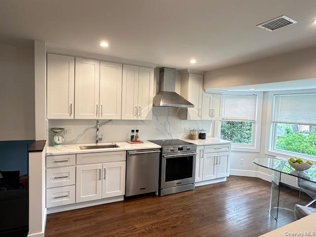 8 White Oak Drive